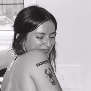 Meet your Posher, Casey